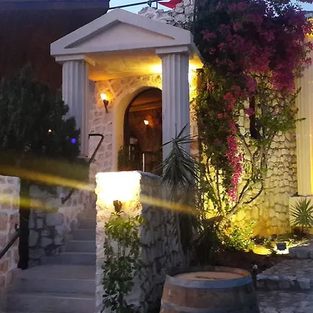 Hotell Club Antiphellos 3*